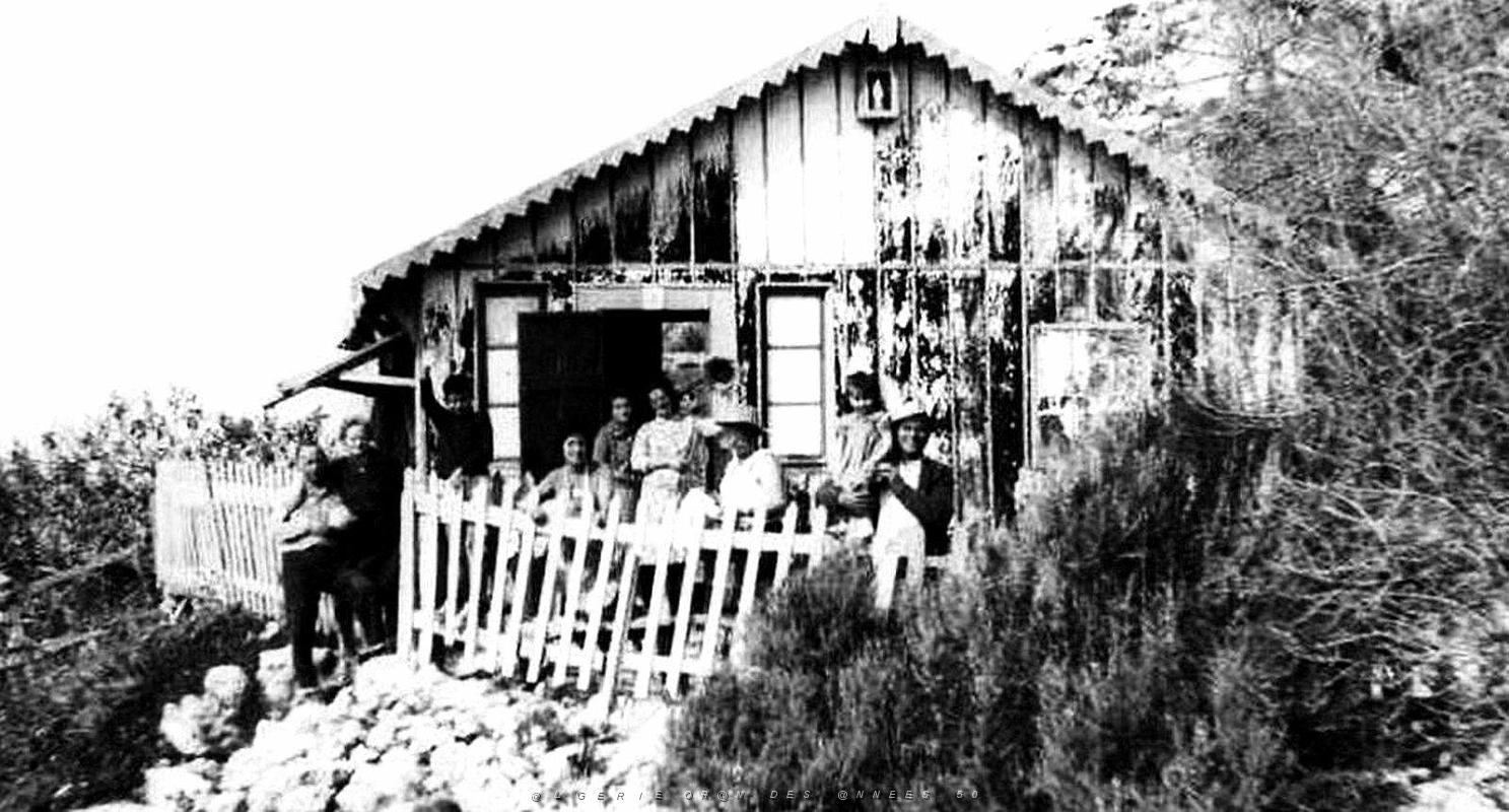 893- TEJERA - Un Cabanon2.JPG